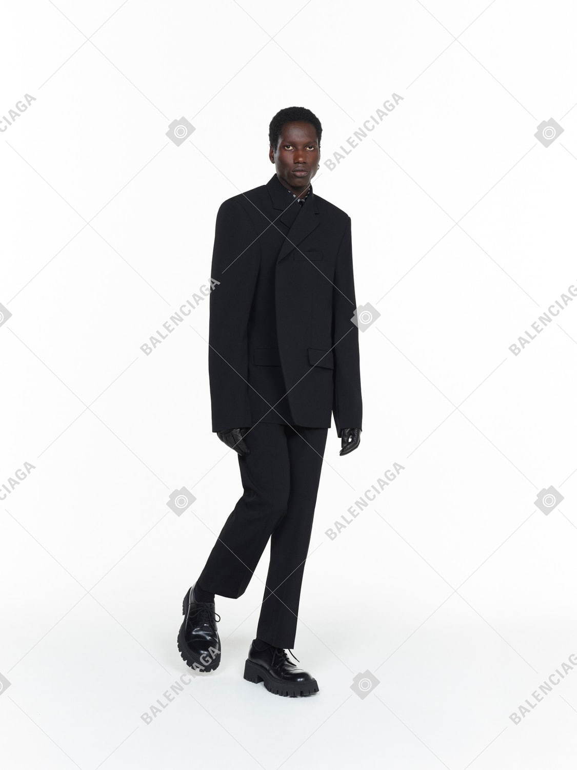 バレンシアガ(BALENCIAGA) 2020年秋ウィメンズ&メンズコレクション バレンシアガ(BALENCIAGA) 2020年秋ウィメンズ&メンズコレクション