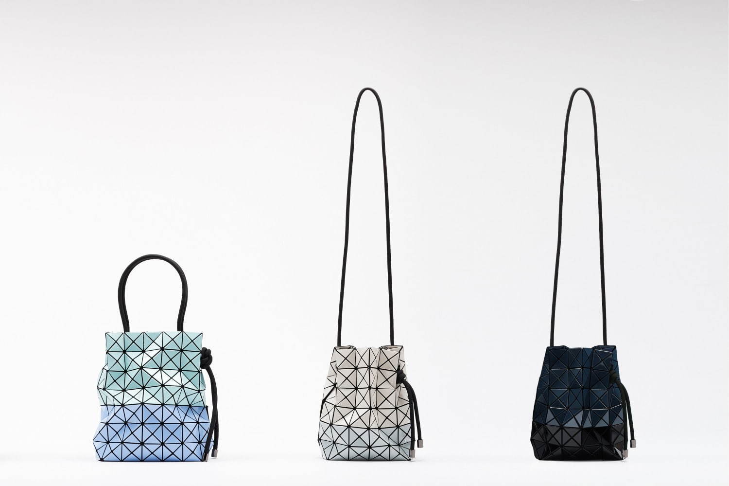 BAO BAO ISSEY MIYAKE、“偶然”生まれたマーブル模様のトートバッグや