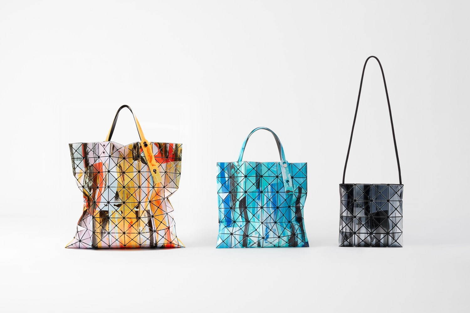 BAO BAO ISSEY MIYAKE、“偶然”生まれたマーブル模様のトートバッグやショルダー｜写真1