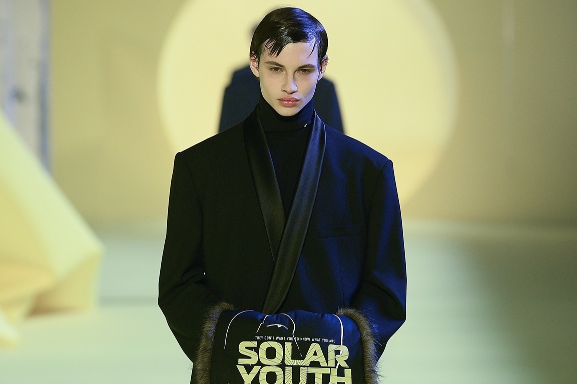 ラフ シモンズ(RAF SIMONS) コレクション - ファッションプレス