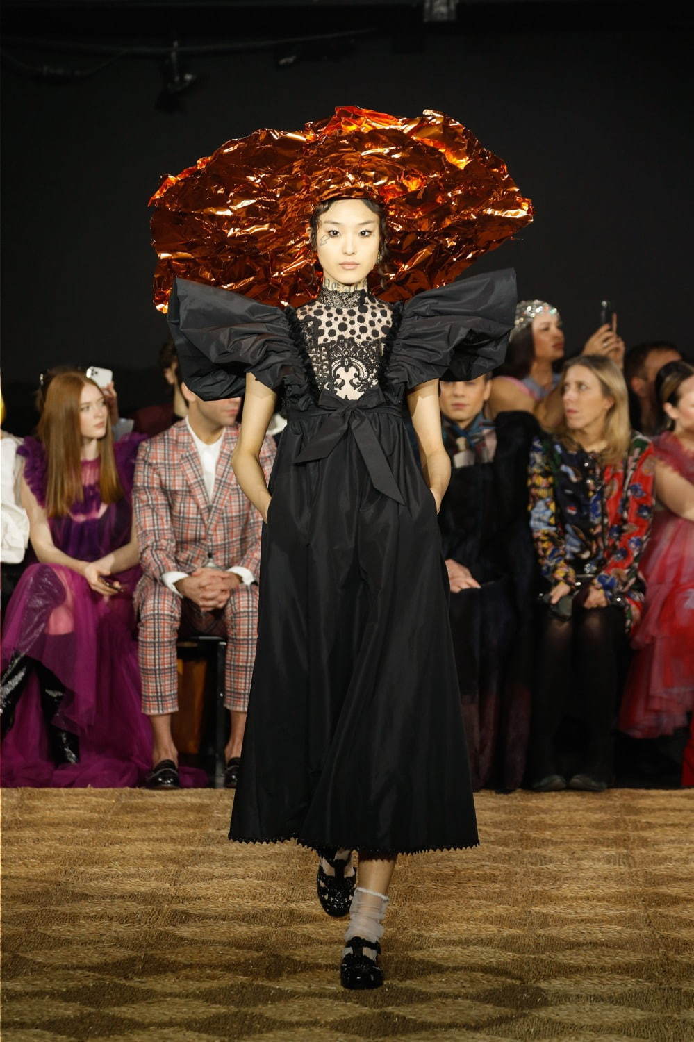 ヴィクター＆ロルフ オートクチュール(VIKTOR & ROLF Haute Couture) 2020年春夏ウィメンズコレクション  - 写真10