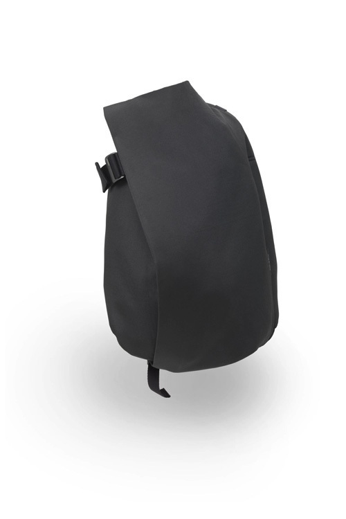 斬新なデザインと優れた機能性を - コート・エ・シエルのコンセプチュアルなバッグ | 写真