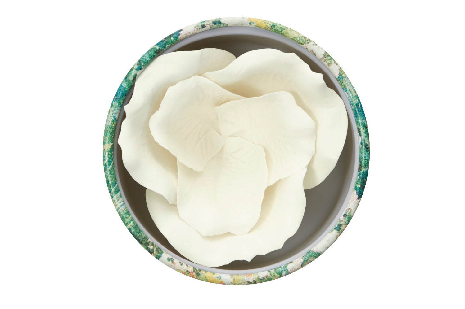 レ・メルヴェイユーズ ラデュレ“幻の白いバラ”フェイスパウダーにミニサイズ、透明感溢れる肌へ｜写真3