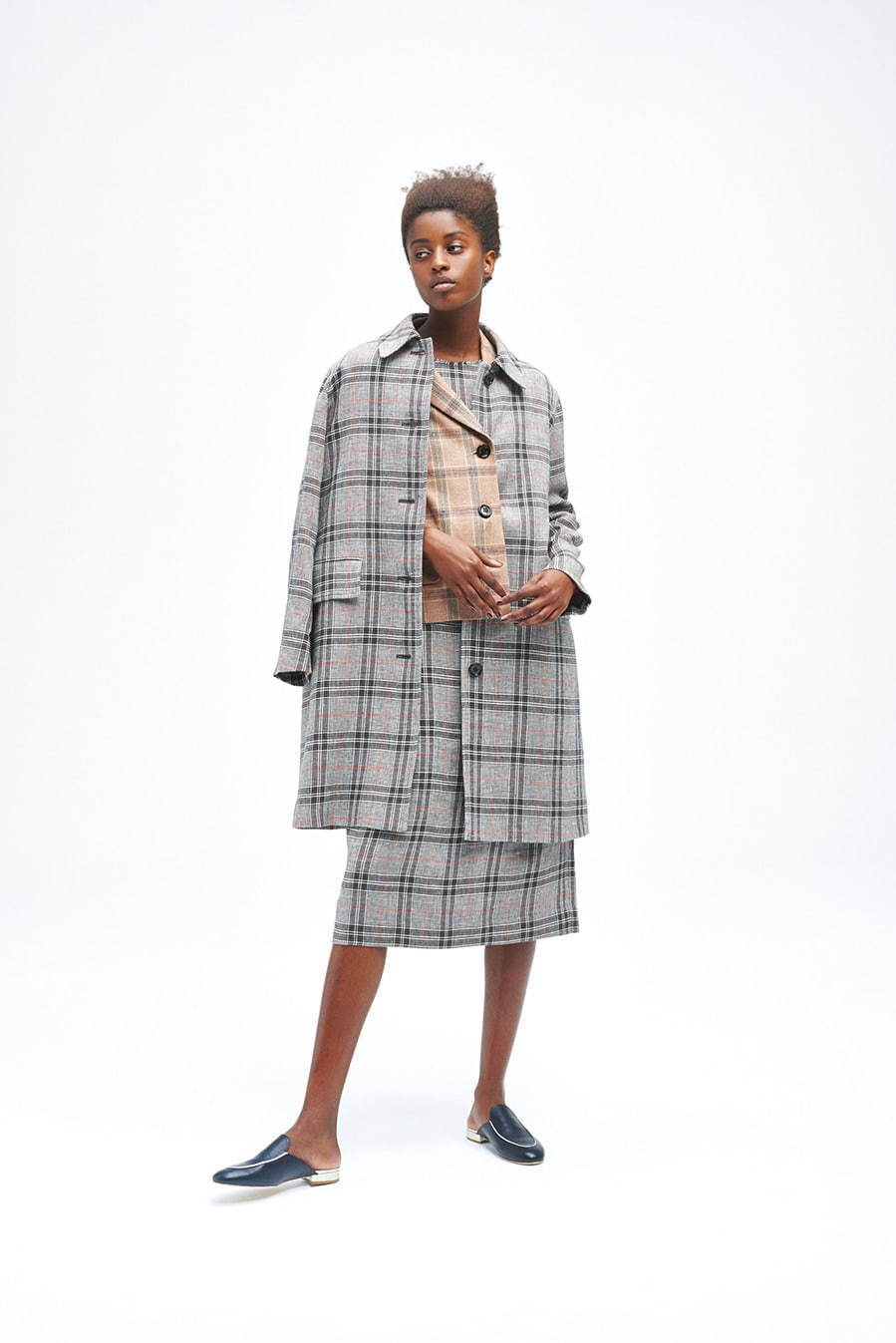 アクアスキュータム ホワイトレーベル 2020年春夏｜ チェスターコート