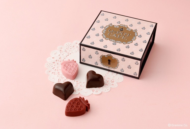 Q-pot CAFE.のバレンタイン、いちご＆ハート型チョコや“キューピッド”の限定クッキー缶｜写真1