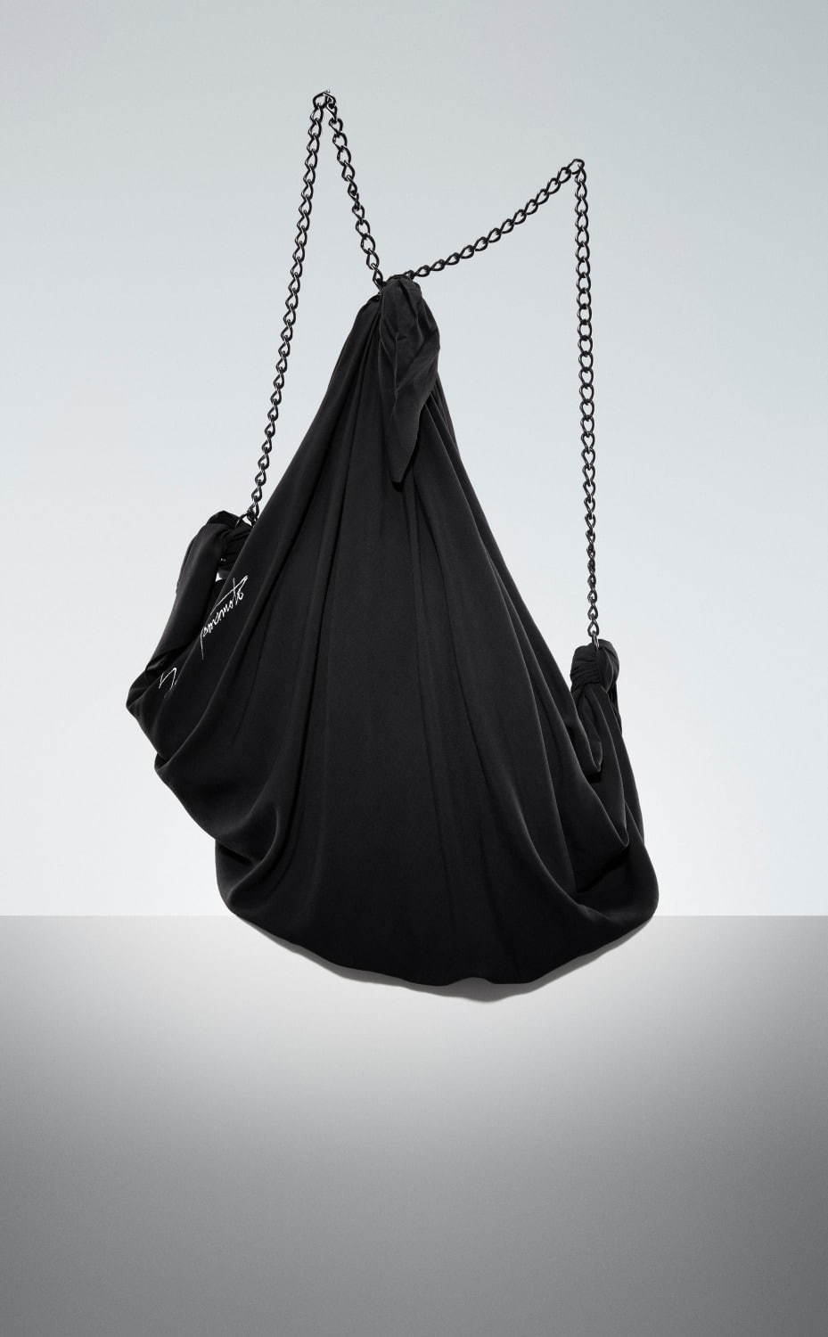 ディスコード ヨウジヤマモトの新作バッグ、“服と一体化”したチェーンバッグやシルバーのY リュック｜写真11