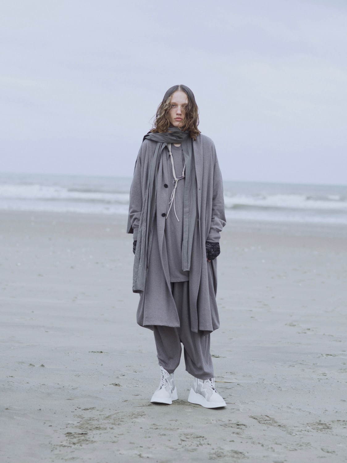 写真11 19 ユリウス Julius 21年秋冬メンズコレクション シルエット ファッションプレス 写真11 19 ユリウス Julius 21年秋冬メンズコレクション シルエット ファッションプレス