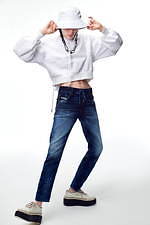 ディーゼル20年春夏メンズ＆ウィメンズ新作デニム、“カラフル裏地”を効かせたジョグジーンズなど｜写真11