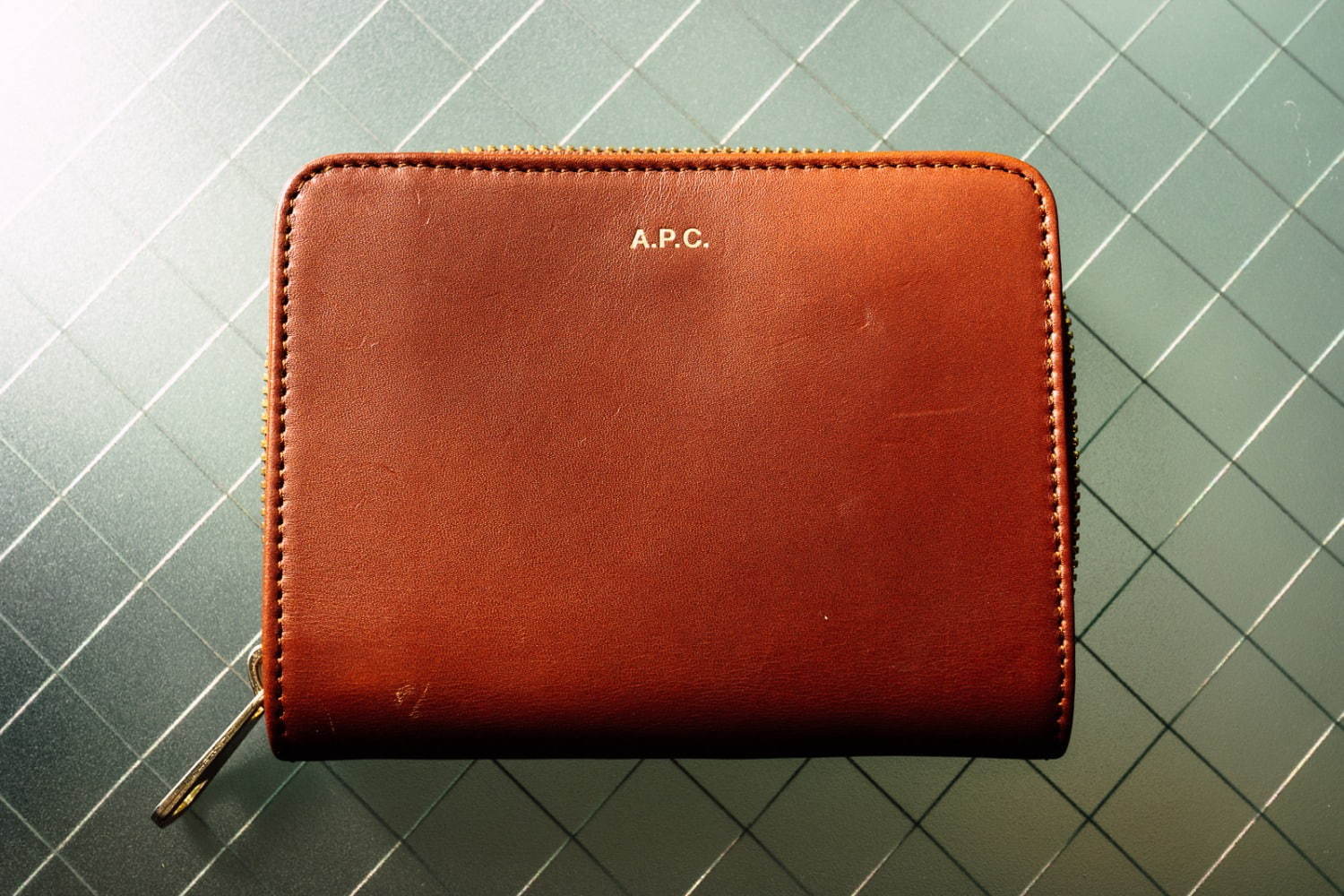A.P.C.おすすめウォレット5選、シンプルなA.P.C.財布がなぜ人気？良コスパ上質レザーを比較｜写真12