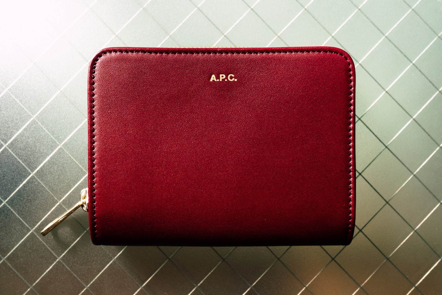 A.P.C.おすすめウォレット5選、シンプルなA.P.C.財布がなぜ人気 