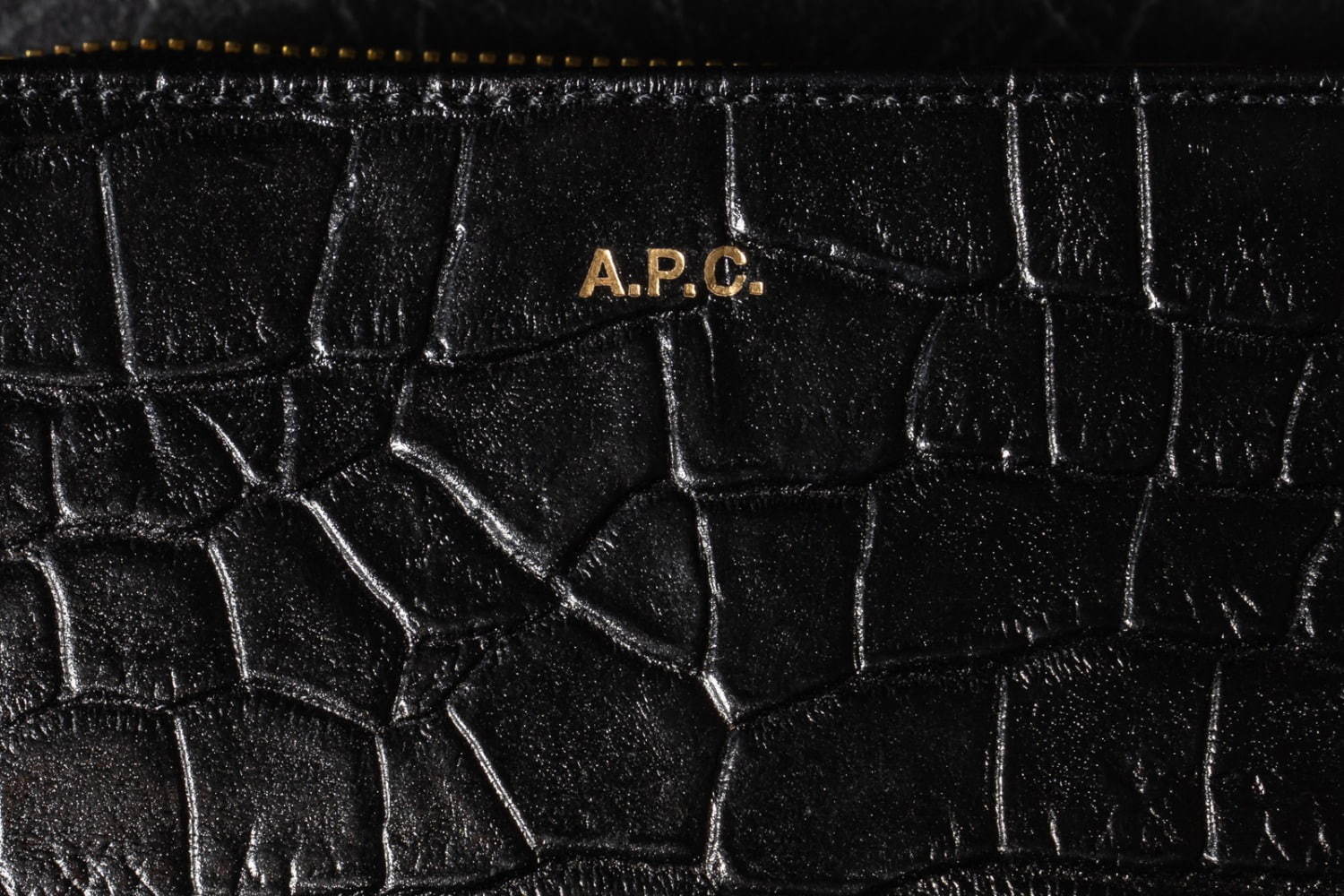 A.P.C.おすすめウォレット5選、シンプルなA.P.C.財布がなぜ人気？良コスパ上質レザーを比較｜写真36