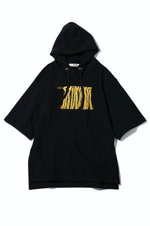 ファーファー 映画 シャイニング 双子少女のプリントtシャツや237号室カーペット柄ワンピース ファッションプレス ファーファー 映画 シャイニング 双子少女のプリントtシャツや237号室カーペット柄ワンピース ファッションプレス