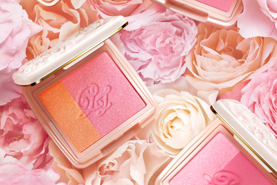 ポール＆ジョーのチークがリニューアル！幸福感あふれるカラーでほんのりツヤめくグラデーションチーク