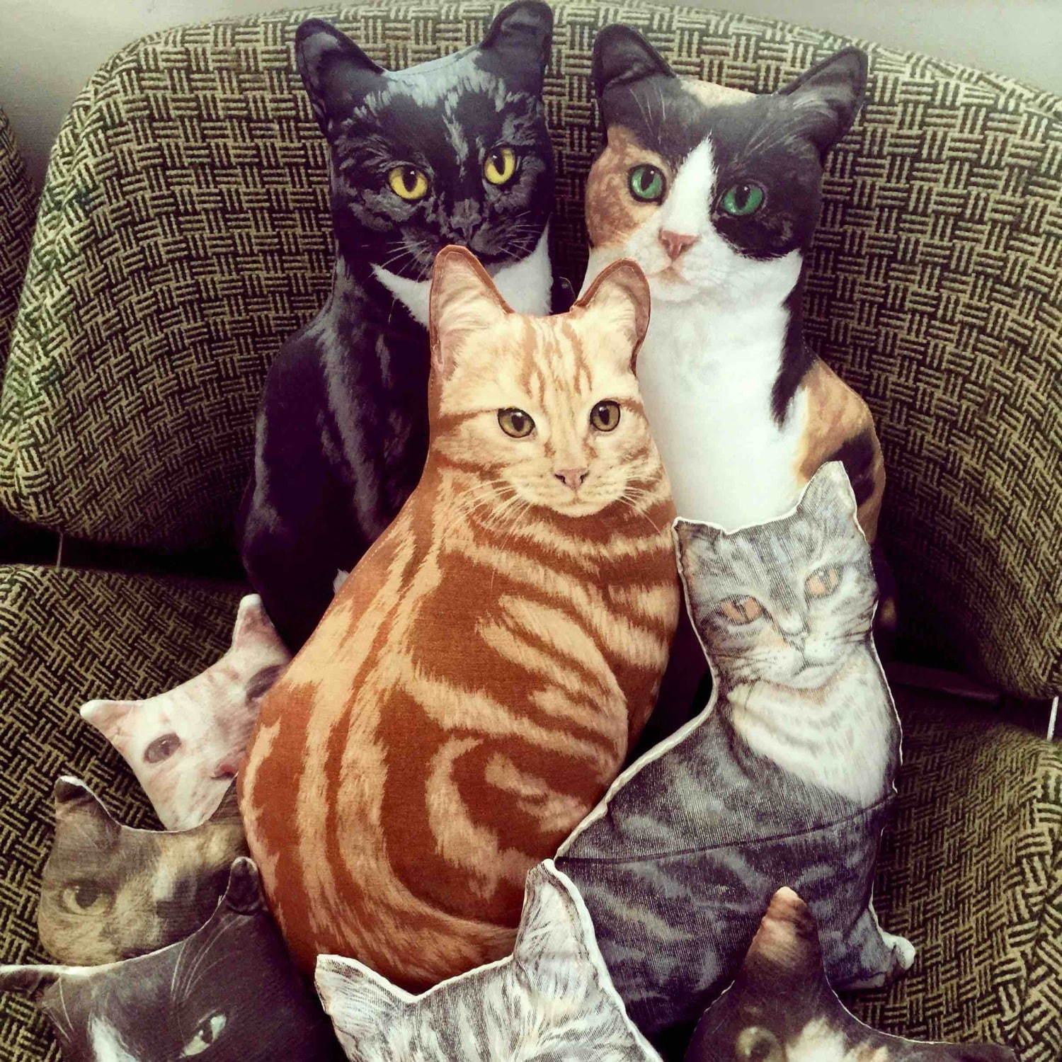 ネコのいる暮らし展 猫60匹のライフスタイル写真展示 会場限定の猫グッズやアクセサリーも ファッションプレス ネコのいる暮らし展 猫60匹のライフスタイル写真展示 会場限定の猫グッズやアクセサリーも ファッションプレス