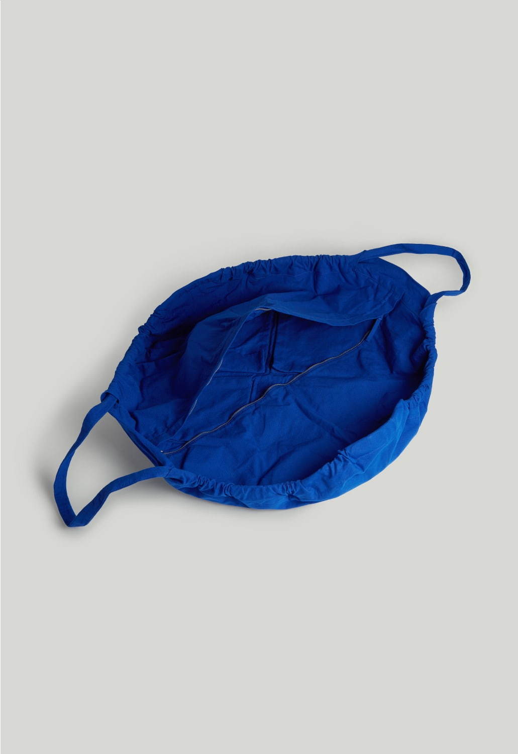 トゥーグッド×チャコリから“車掌”が着想源のコラボレーションバッグ、ブルーの新色も｜写真19