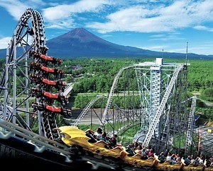 富士急ハイランド、新規大型コースターを2023年7月導入へ 富士急ハイランド、新規大型コースターを2023年7月導入へ