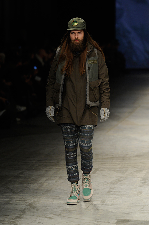 ホワイトマウンテニアリング(White Mountaineering) 2013-14年秋冬メンズコレクション  - 写真18