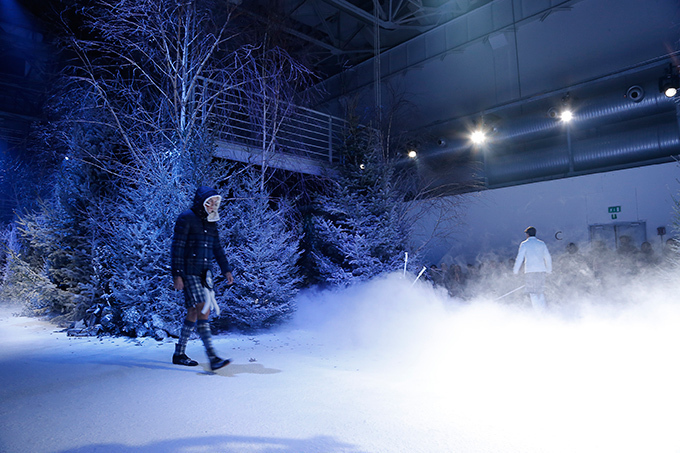 モンクレール ガム・ブルー(MONCLER GAMME BLEU) 2013-14年秋冬メンズコレクション  - 写真52