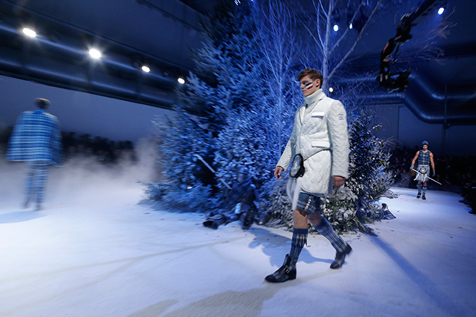 モンクレール ガム・ブルー(MONCLER GAMME BLEU) 2013-14年秋冬メンズコレクション  - 写真58