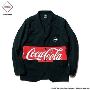 F.C.R.B.×「コカ·コーラ」ロゴを配したジャケットやフーディー、星 