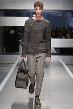 フェンディ 2013-14年秋冬メンズコレクション - 極寒をリュクスに楽しむアドベンチャースタイル｜写真33