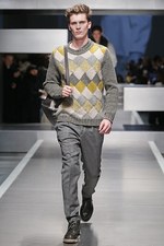 フェンディ 2013-14年秋冬メンズコレクション - 極寒をリュクスに楽しむアドベンチャースタイル｜写真51