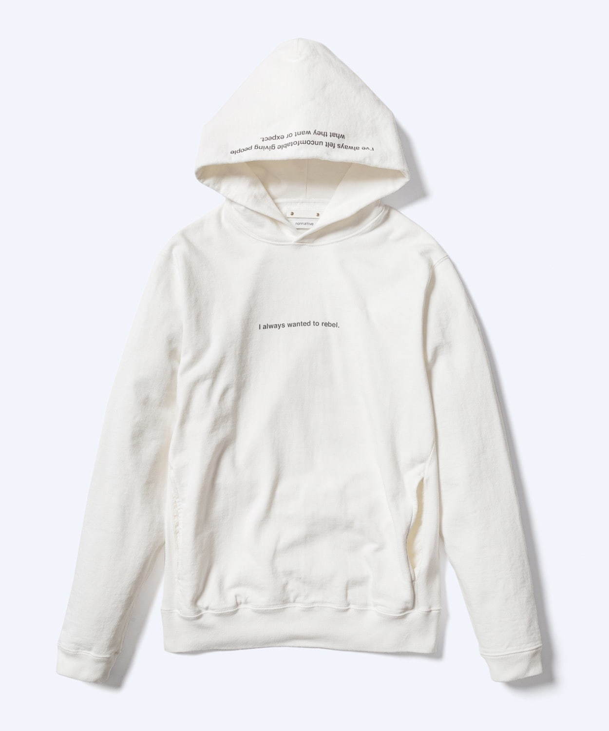 ノンネイティブ×マインデニムの“レタードプリント”フーディ＆ボーダーT