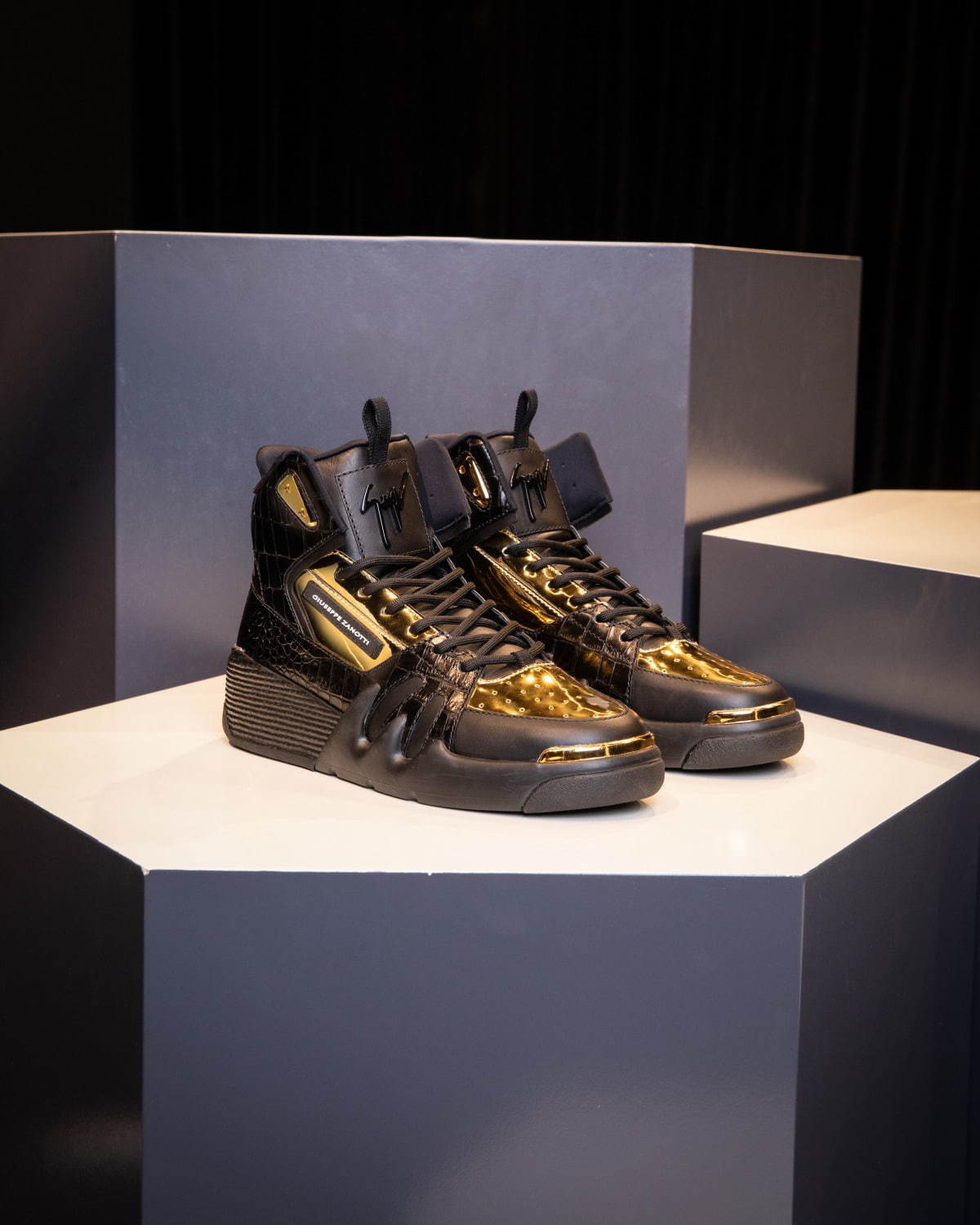 ジュゼッペ ザノッティ(GIUSEPPE ZANOTTI) Talon｜写真30