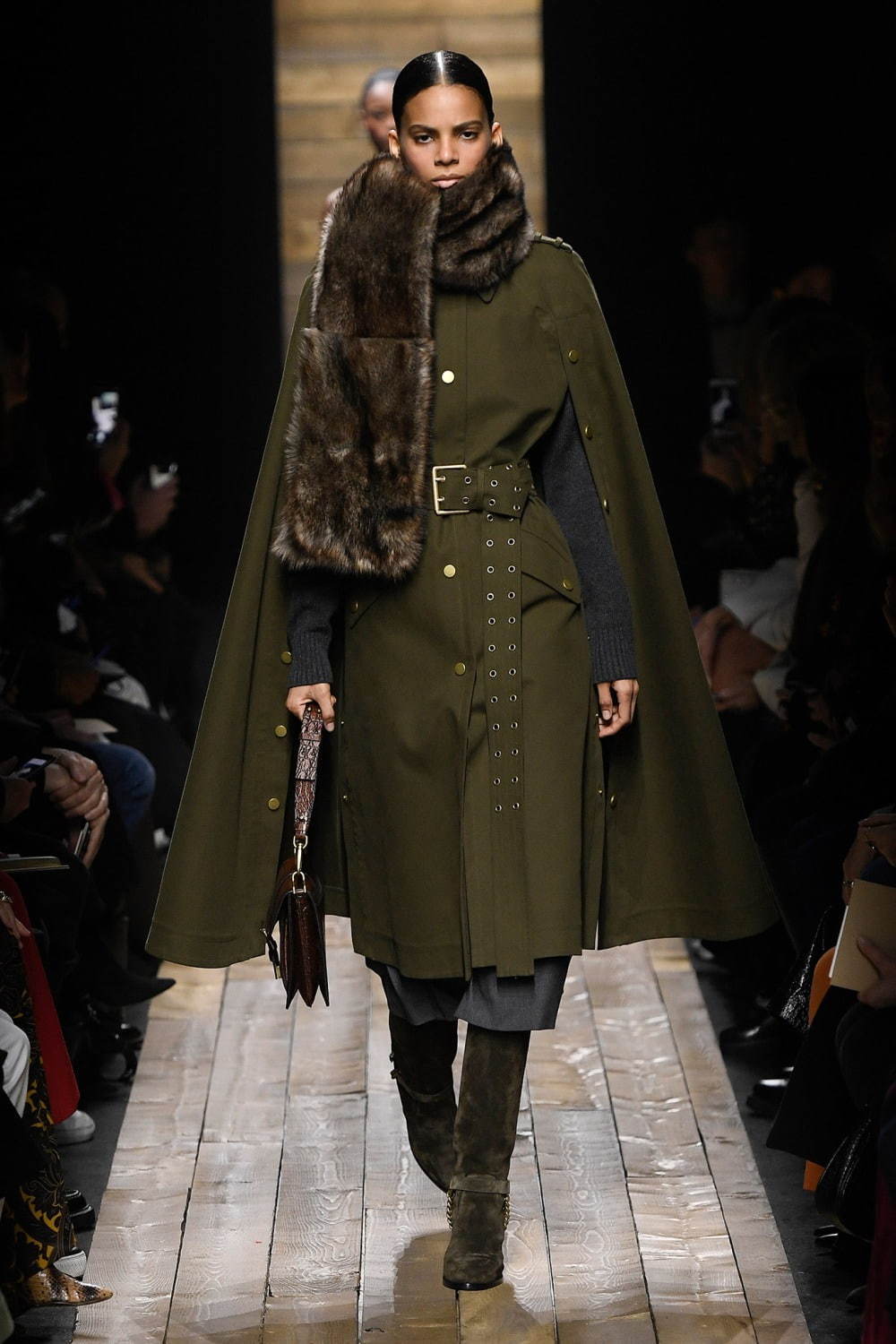 マイケル・コース コレクション 2020-21年秋冬<span>コレクション</span> - 写真16