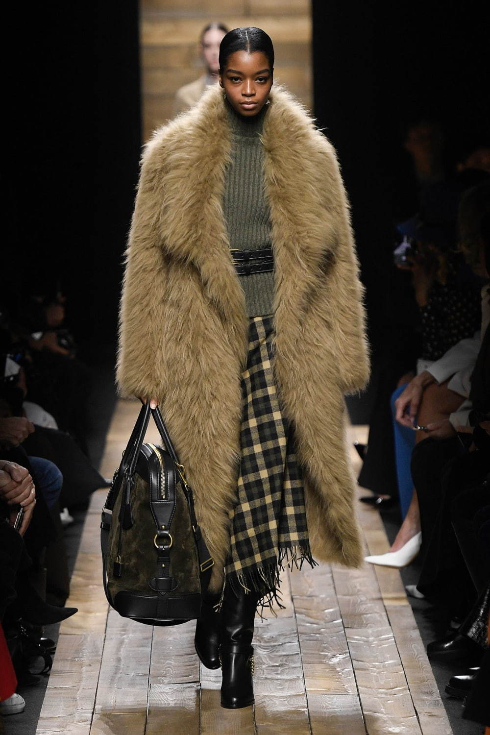 マイケル・コース コレクション 2020-21年秋冬<span>コレクション</span> - 写真21