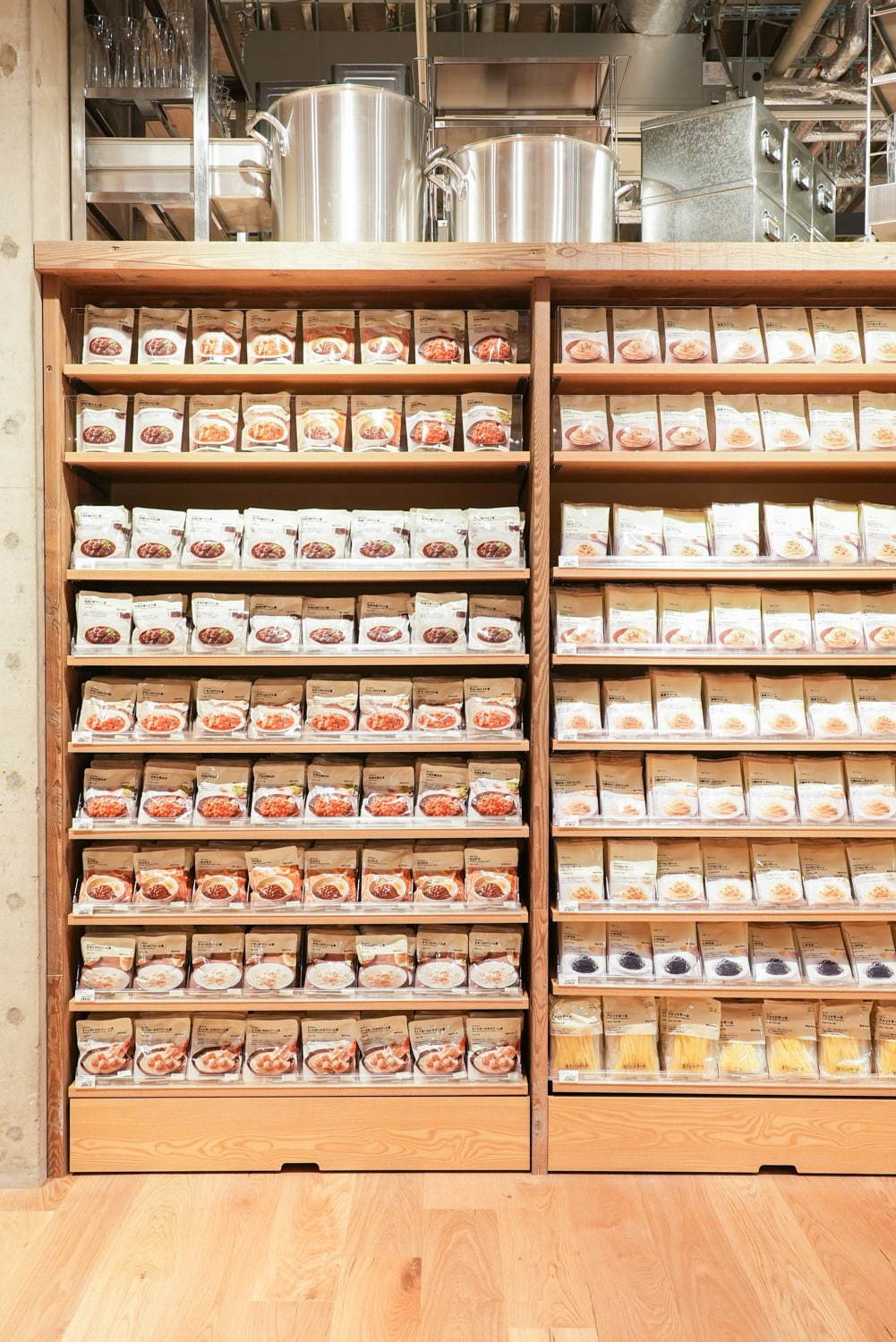関東最大級「無印良品 東京有明」暮らしにまつわる全てがある“百八貨店”、食品からリフォームまで｜写真117