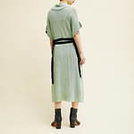 エボニー“グリーンカラー”のニットドレス＆スカート、ミッドウエスト限定で発売｜写真4