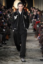 ミハラヤスヒロ 2013-14年秋冬メンズコレクション - チンピラの儚さと美意識を表現｜写真3