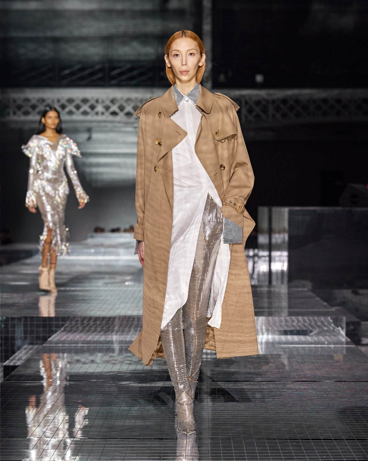 バーバリー(BURBERRY) 2020-21年秋冬ウィメンズコレクション  - 写真75