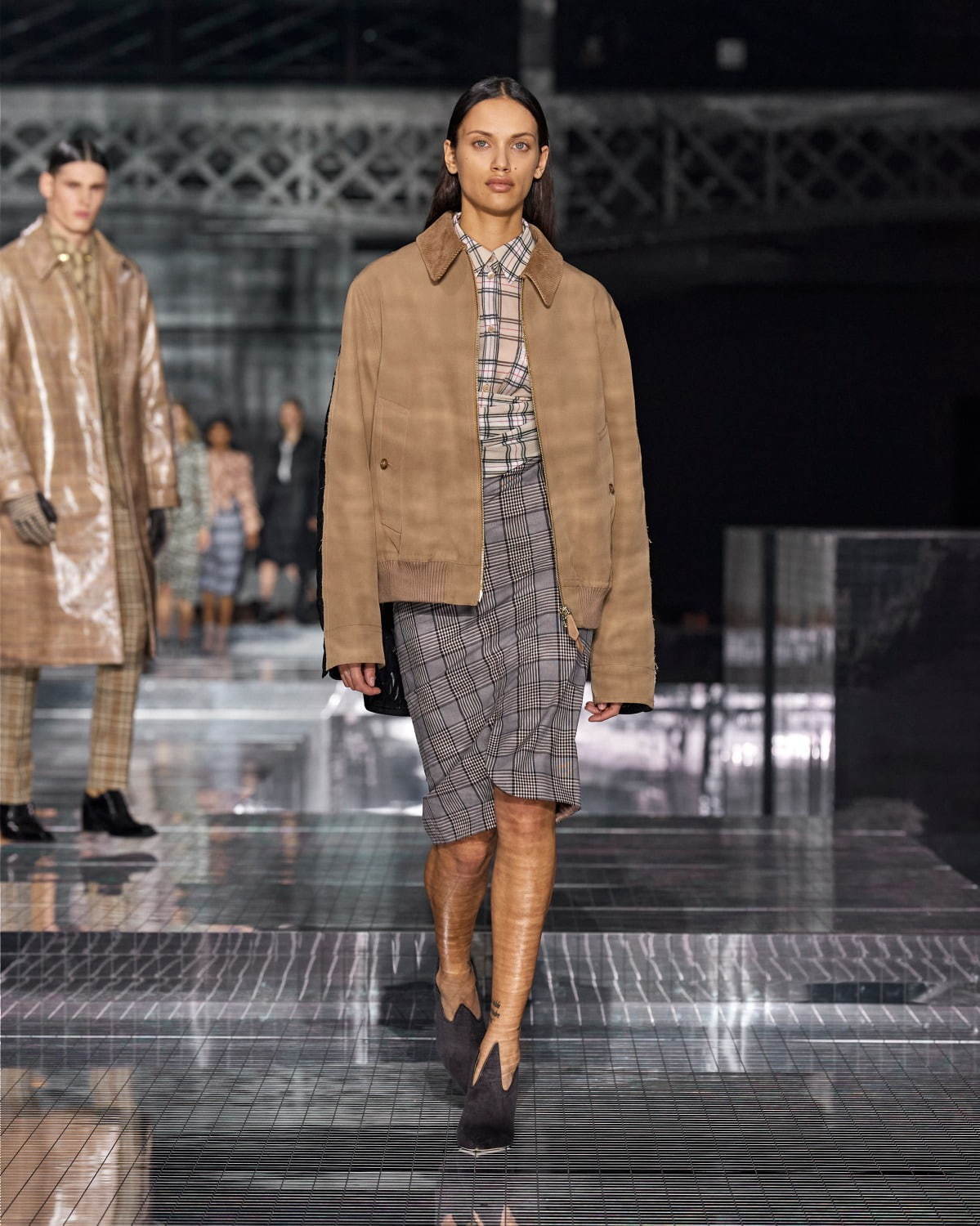 バーバリー(BURBERRY) 2020-21年秋冬ウィメンズコレクション  - 写真14