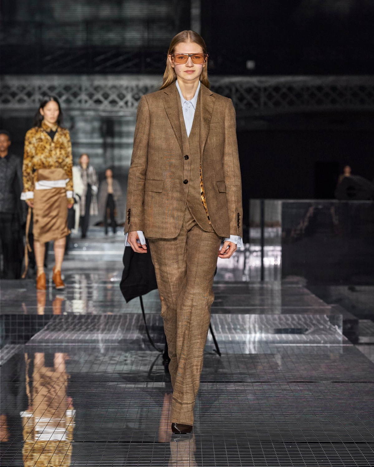 バーバリー(BURBERRY) 2020-21年秋冬ウィメンズコレクション  - 写真25