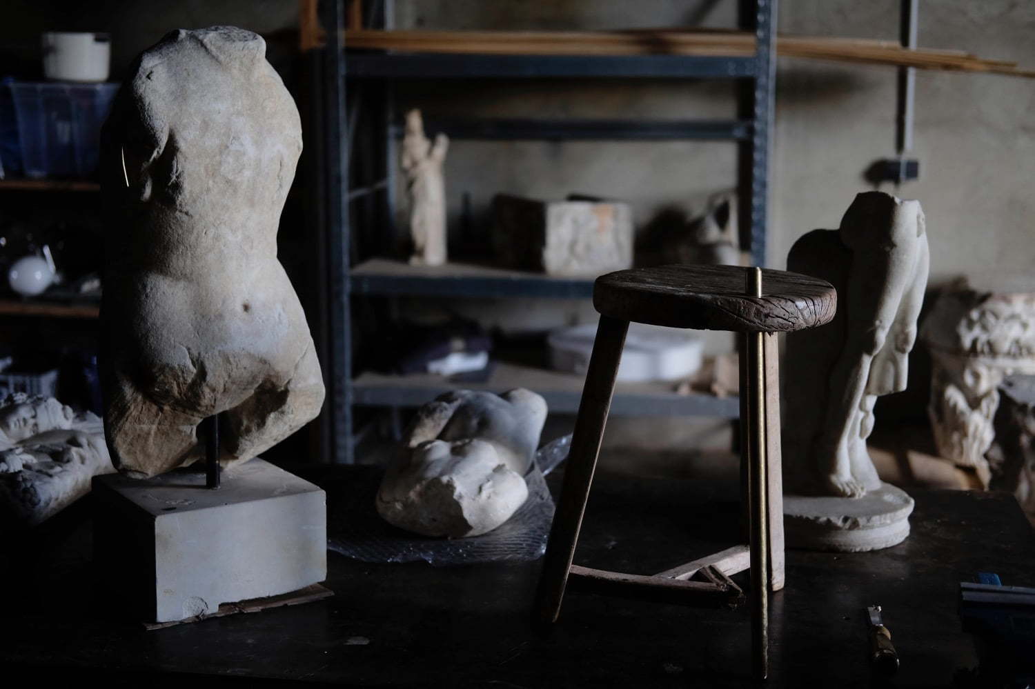 大阪の美術館｜現代美術家ヤン・ヴォーの個展が大阪・国立国際美術館で - “物”に交錯する記憶と歴史