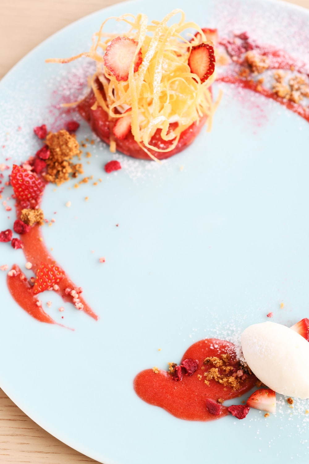 フルーツのコース料理専門店、銀座「フルーツサロン」に苺を贅沢に使った新作フルコース｜写真5