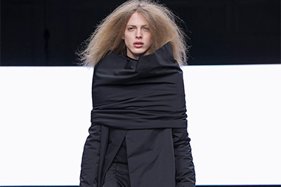 2013-14年秋冬コレクション｜リック・オウエンス 2013-14年秋冬メンズコレクション - 構築的なデザインが放つ存在感