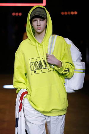 トミー ヒルフィガー(TOMMY HILFIGER) 2020年春ウィメンズ&メンズコレクション  - 写真4