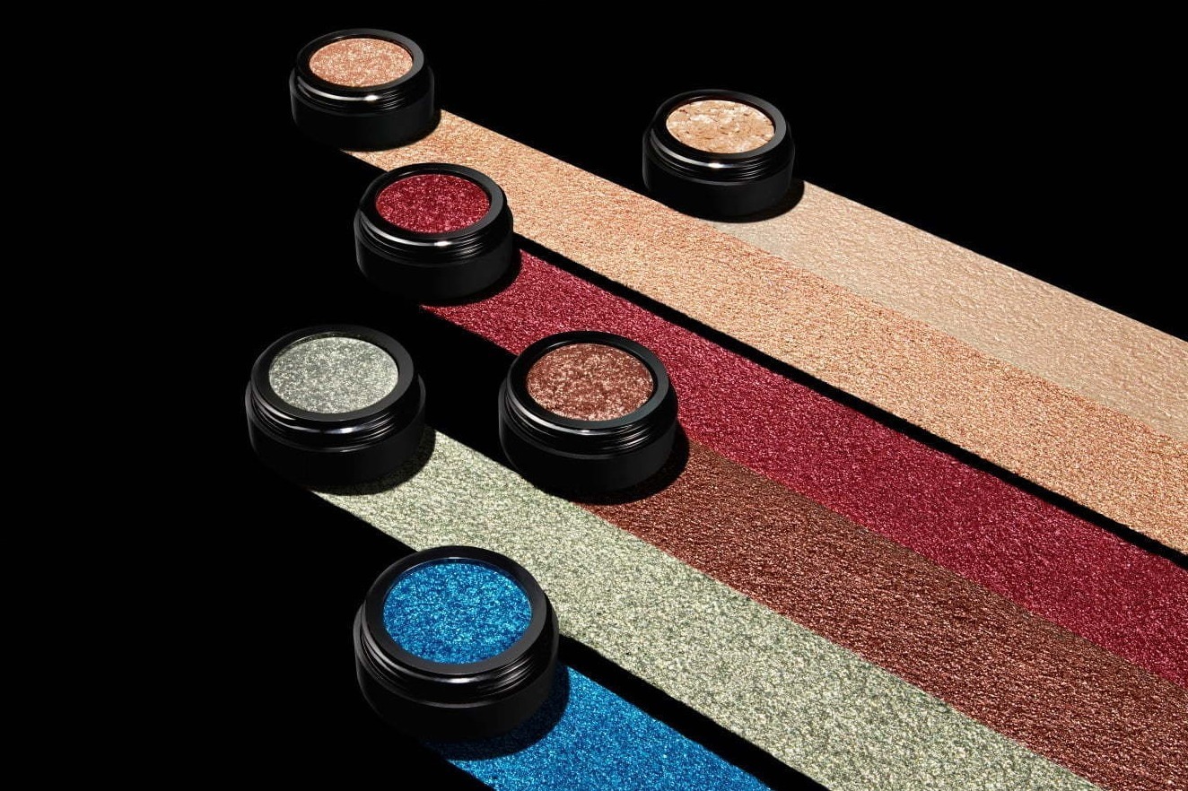 NARS“メタリック"な単色アイカラー「パワークローム ルースアイピグメント」