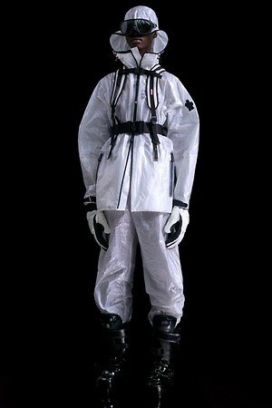 モンクレール ジーニアス 3 モンクレール グルノーブル – サンドロ・マンドリーノ(MONCLER GENIUS 3 MONCLER GRENOBLE – SANDRO MANDRINO) 2020-21年秋冬ウィメンズ&メンズコレクション  - 写真36