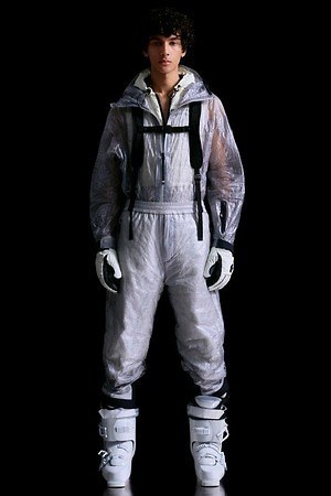 モンクレール ジーニアス 3 モンクレール グルノーブル – サンドロ・マンドリーノ(MONCLER GENIUS 3 MONCLER GRENOBLE – SANDRO MANDRINO) 2020-21年秋冬ウィメンズ&メンズコレクション  - 写真41