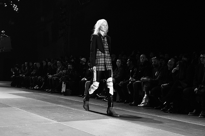 サンローラン(Saint Laurent) 2013-14年秋冬メンズコレクション シルエット - 写真24