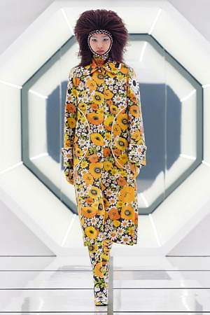 モンクレール ジーニアス 8 モンクレール リチャード・クイン(MONCLER GENIUS 8 MONCLER RICHARD QUINN) 2020-21年秋冬ウィメンズコレクション  - 写真3