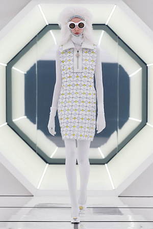 モンクレール ジーニアス 8 モンクレール リチャード・クイン(MONCLER GENIUS 8 MONCLER RICHARD QUINN) 2020-21年秋冬ウィメンズコレクション  - 写真8