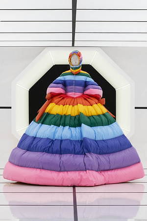 モンクレール ジーニアス 8 モンクレール リチャード・クイン(MONCLER GENIUS 8 MONCLER RICHARD QUINN) 2020-21年秋冬ウィメンズコレクション  - 写真29