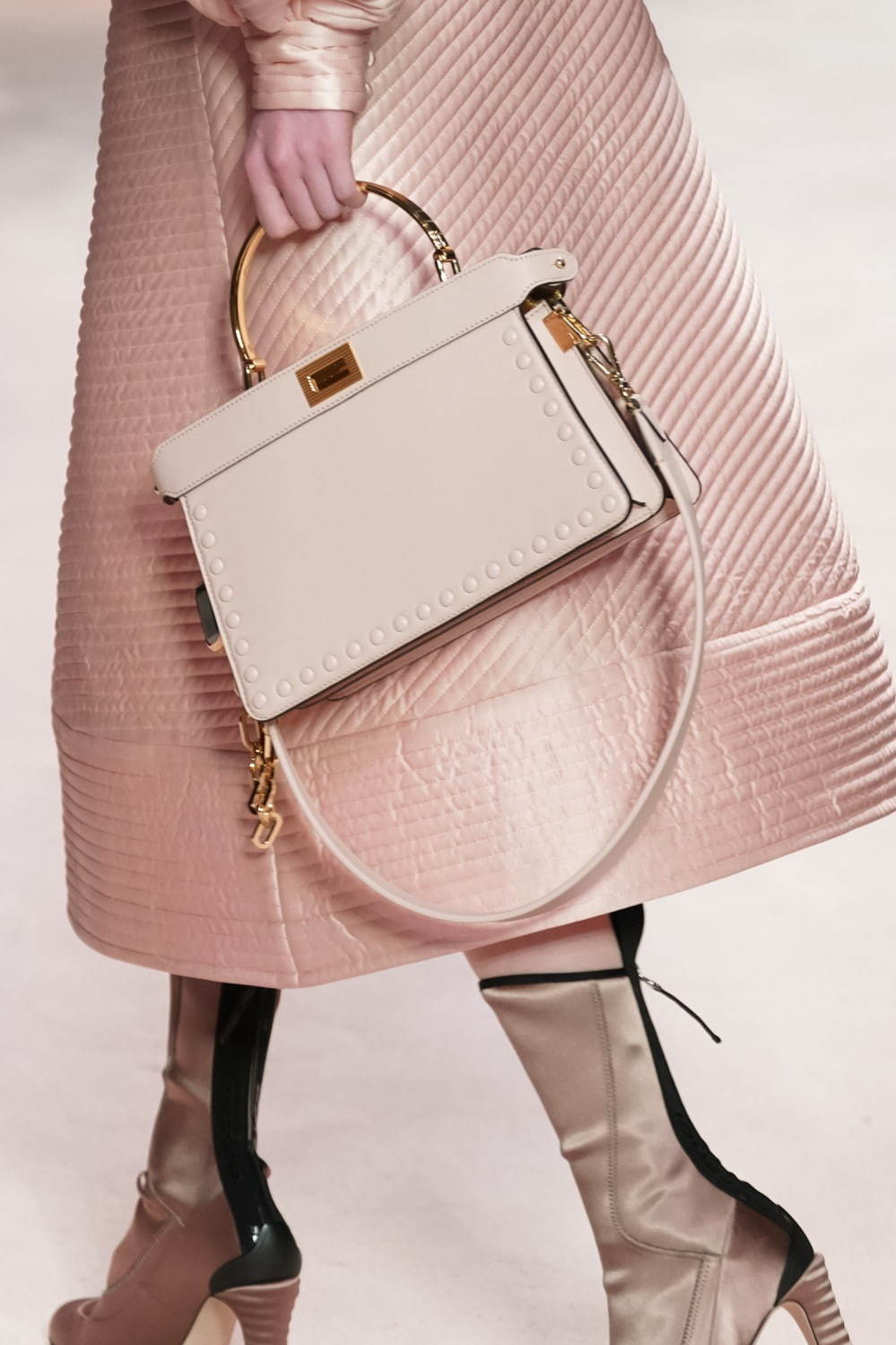 フェンディ(FENDI) 2020-21年秋冬ウィメンズコレクション ディテール - 写真1