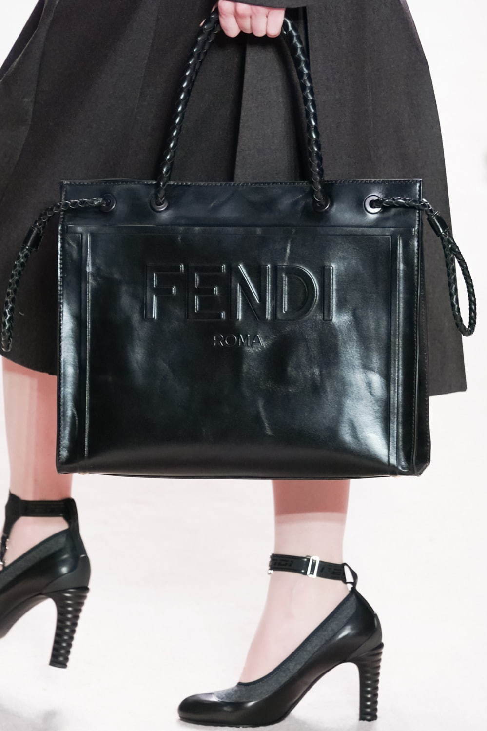 フェンディ(FENDI) 2020-21年秋冬ウィメンズコレクション ディテール - 写真15