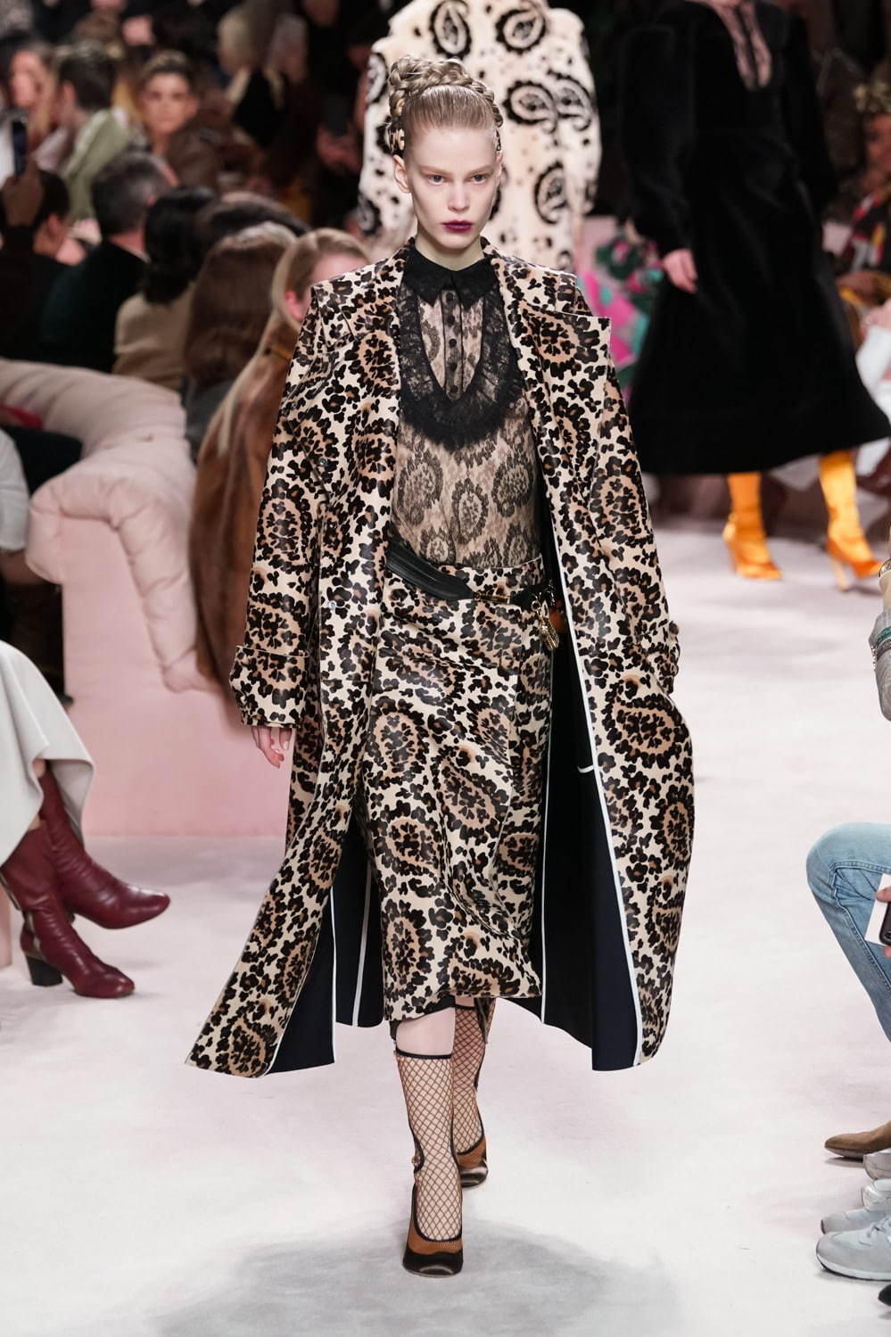 フェンディ(FENDI) 2020-21年秋冬ウィメンズコレクション  - 写真71